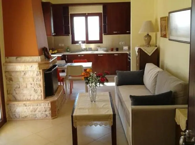 Avia, House With Privillaged View, 100 Meters From The Sea