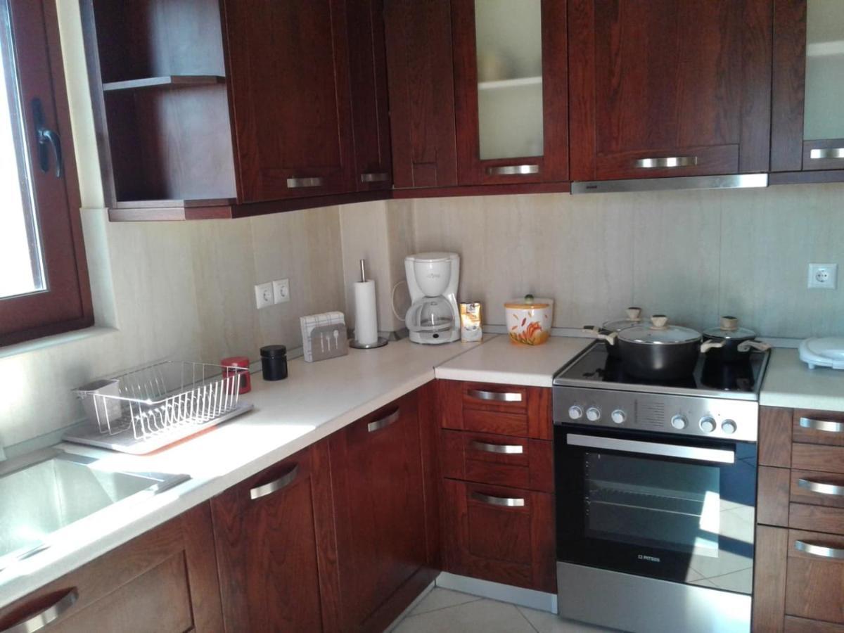 Avia, House With Privillaged View, 100 Meters From The Sea Holiday home