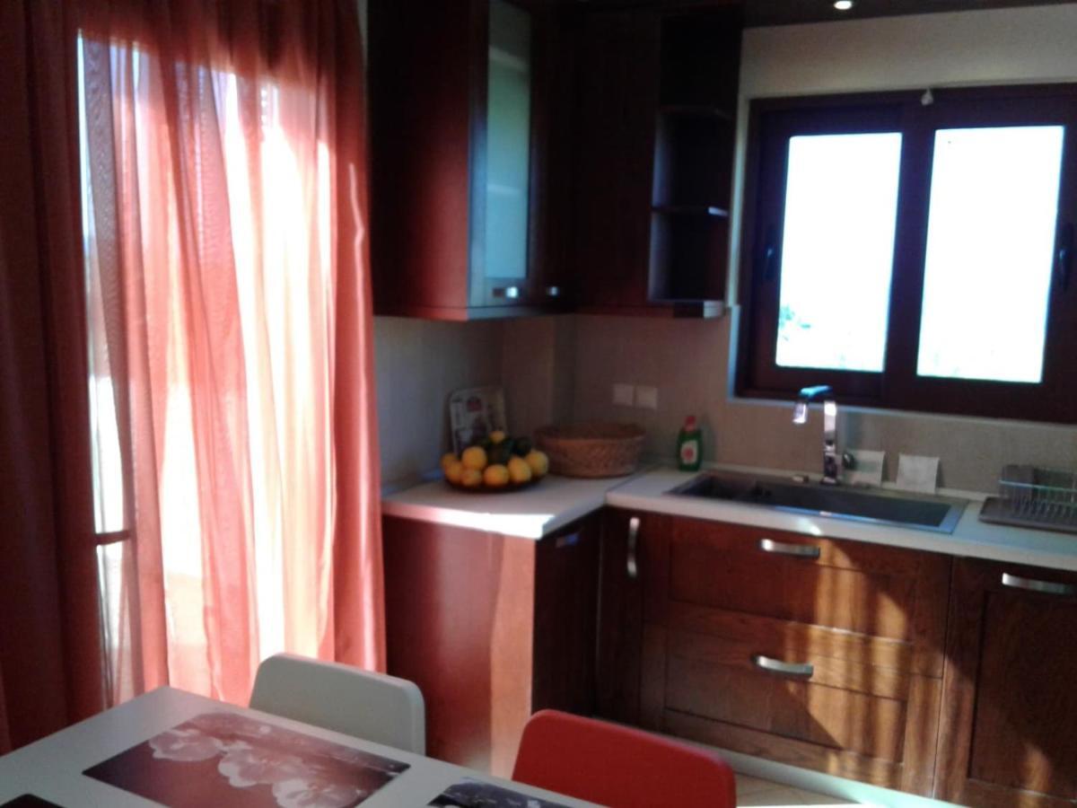 Avia, House With Privillaged View, 100 Meters From The Sea Holiday home *
