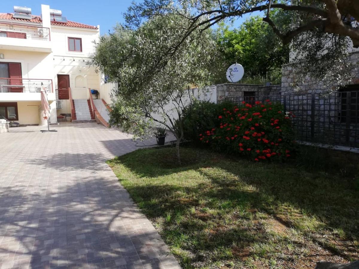 Holiday home Avia, House With Privillaged View, 100 Meters From The Sea Avia