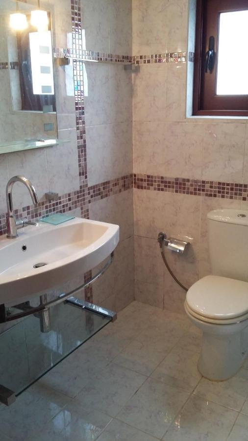 Avia, House With Privillaged View, 100 Meters From The Sea *